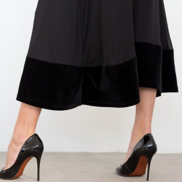 MONARCKY CANADIAN designer NWT skirt Sz S BLACK VELVET TRIM on mesh formal - Picture 3 of 10